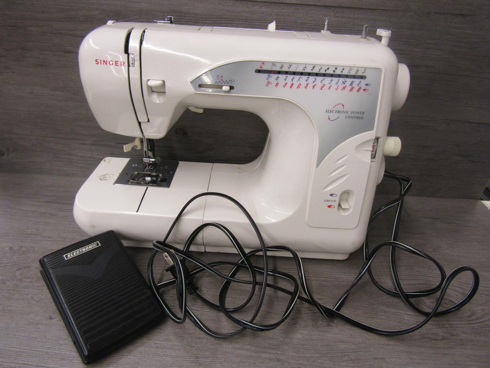 Singer Model 2662 Heavy Duty Denim Upholstery Sewing Machine With Pedal