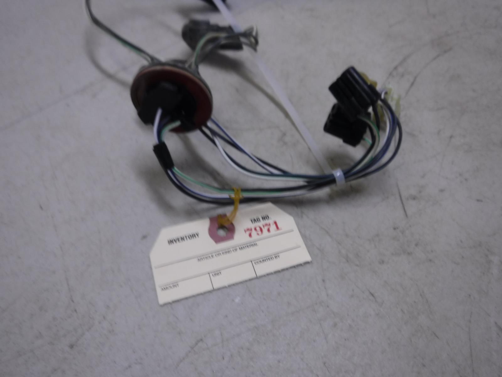 2010 - 2013 DODGE RAM 2500 3500 HEADLIGHT PIGTAILS WIRING ... oem headlight wiring harness 
