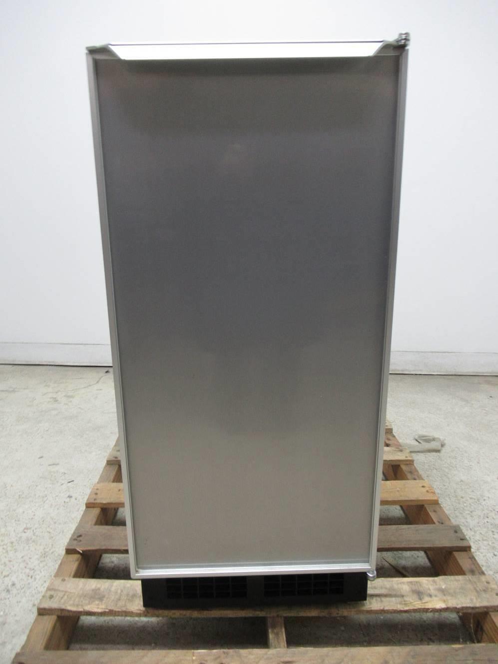 Scotsman 15" 30 lbs Gravity Drain Under Counter PR Ice Maker DCE33A1SSD