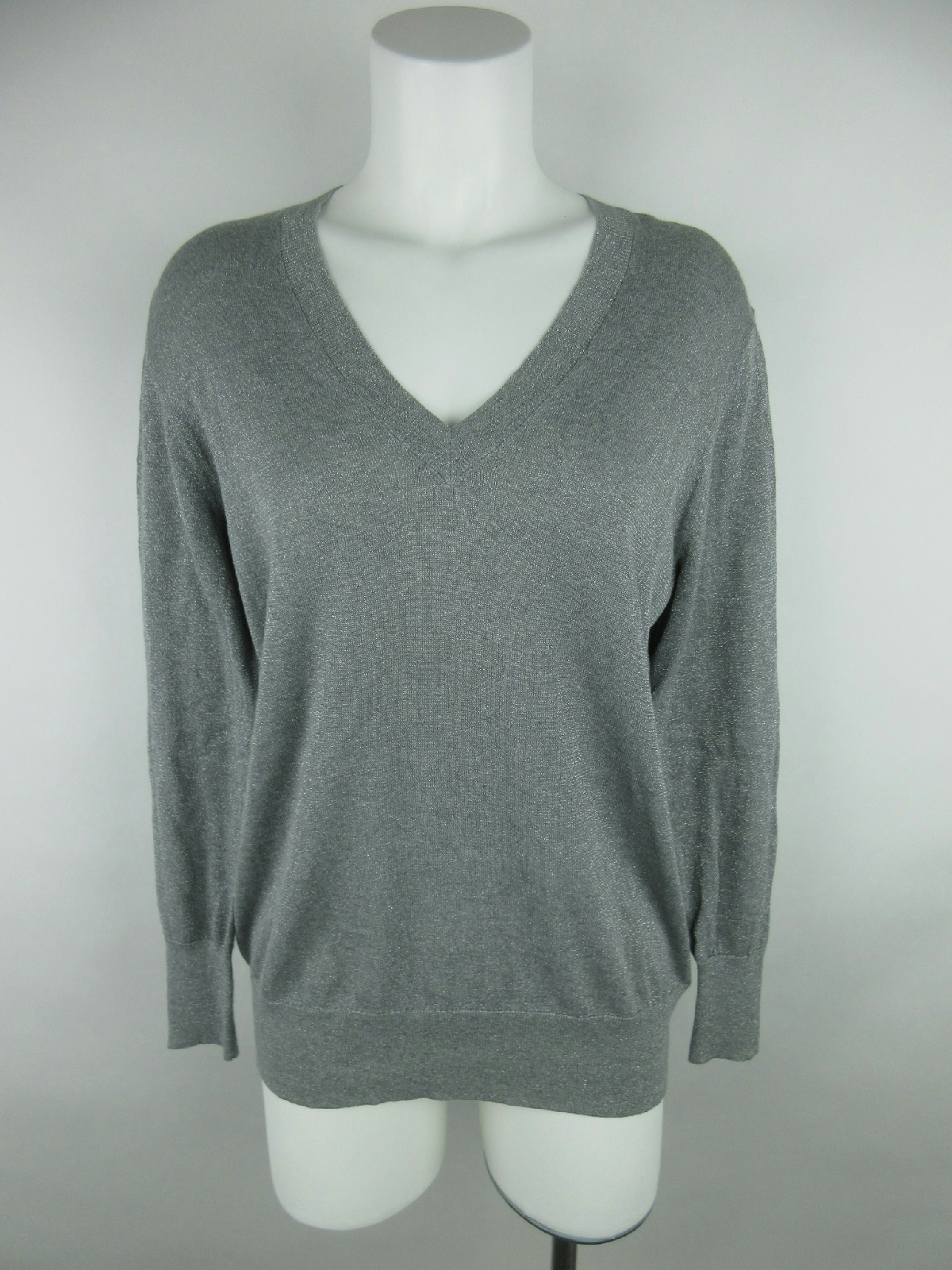 gap gray sweater