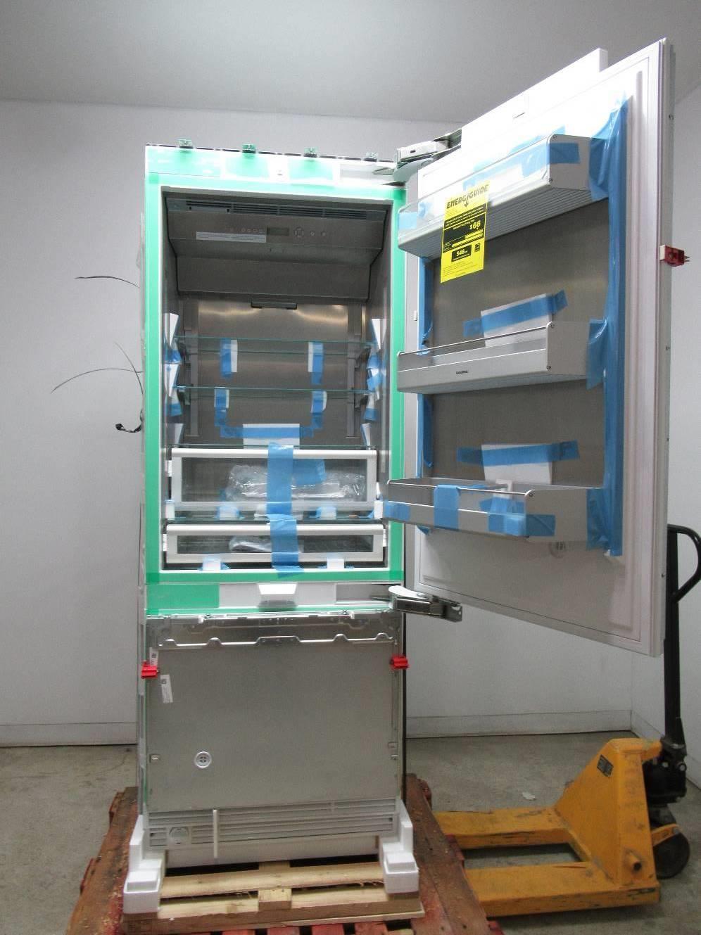 Gaggenau 30" Ice Maker Custom Integrated BottomFreezer Refrigerator