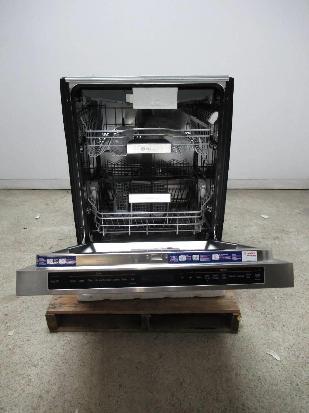 Bosch Benchmark 24" 38 dBA 7 Wash Cycles Semi Integrated Dishwasher