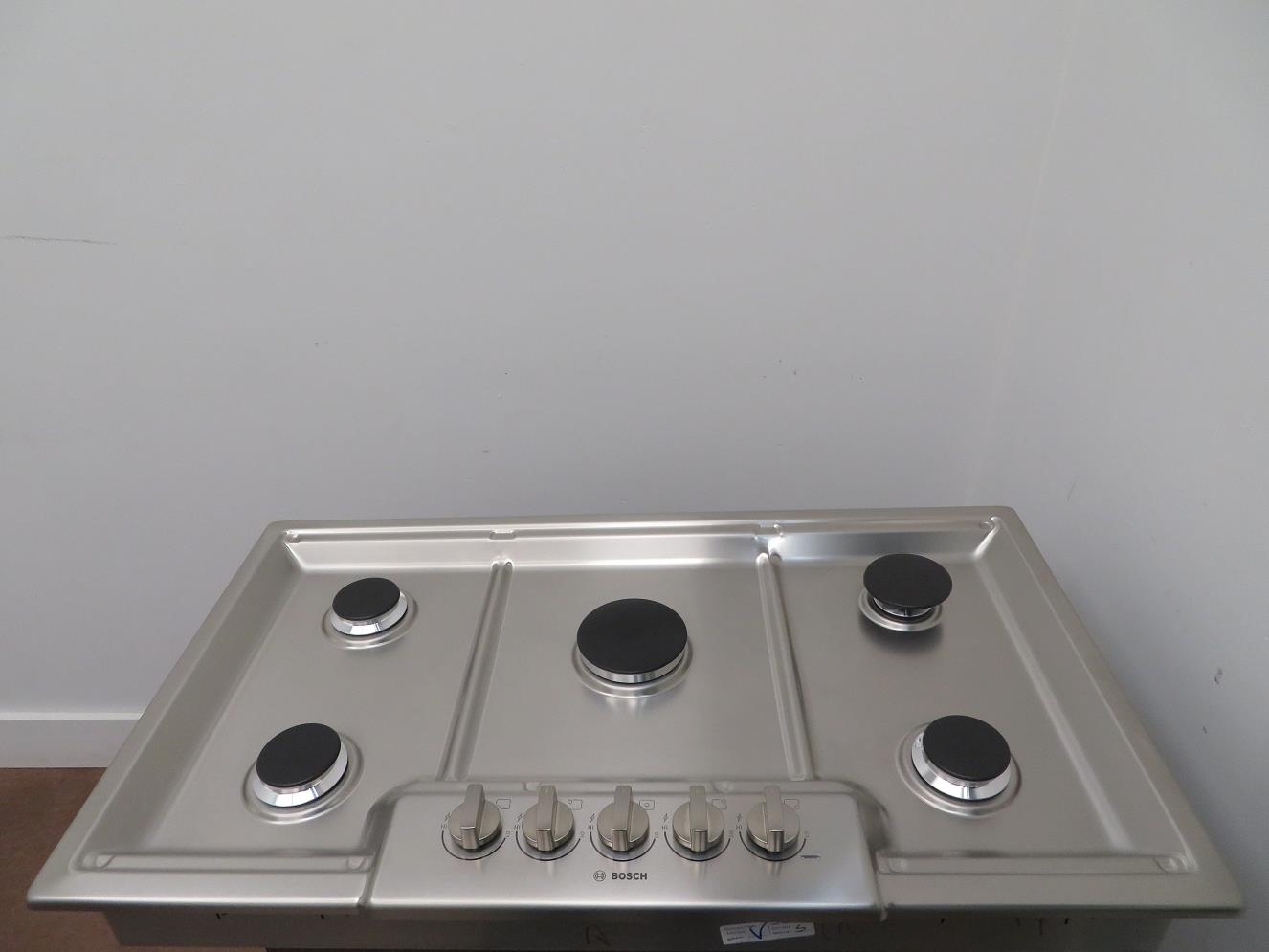 Bosch 800 Series NGM8656UC 36 inch Gas Cooktop 5 Sealed Burners Cast