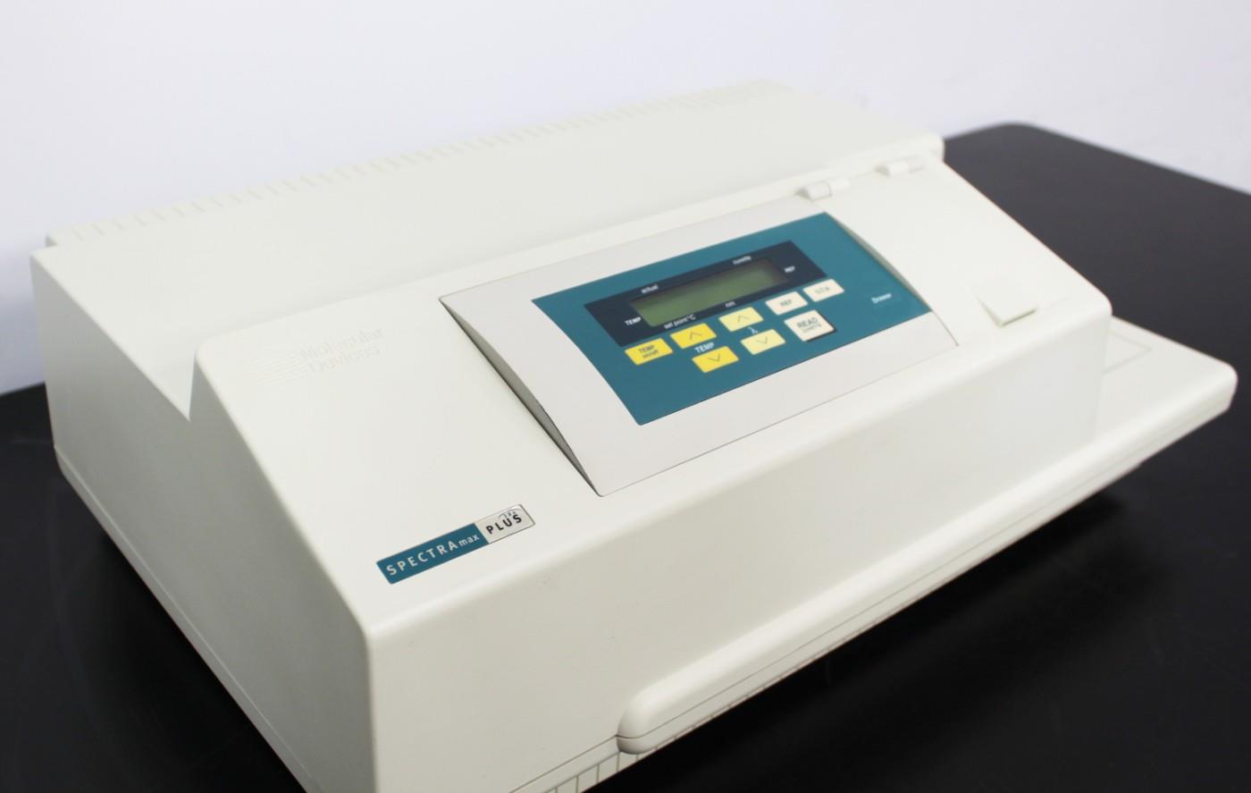 Molecular Devices SpectraMax Plus 384 Microplate Reader