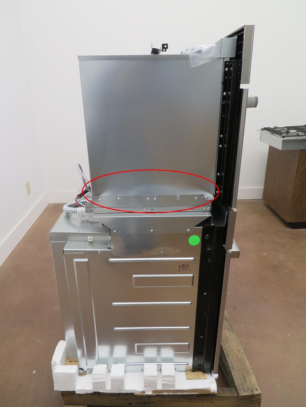 Bosch 800 Series 30" 1000W QuietClose Speed Combination Oven HBL8752UC