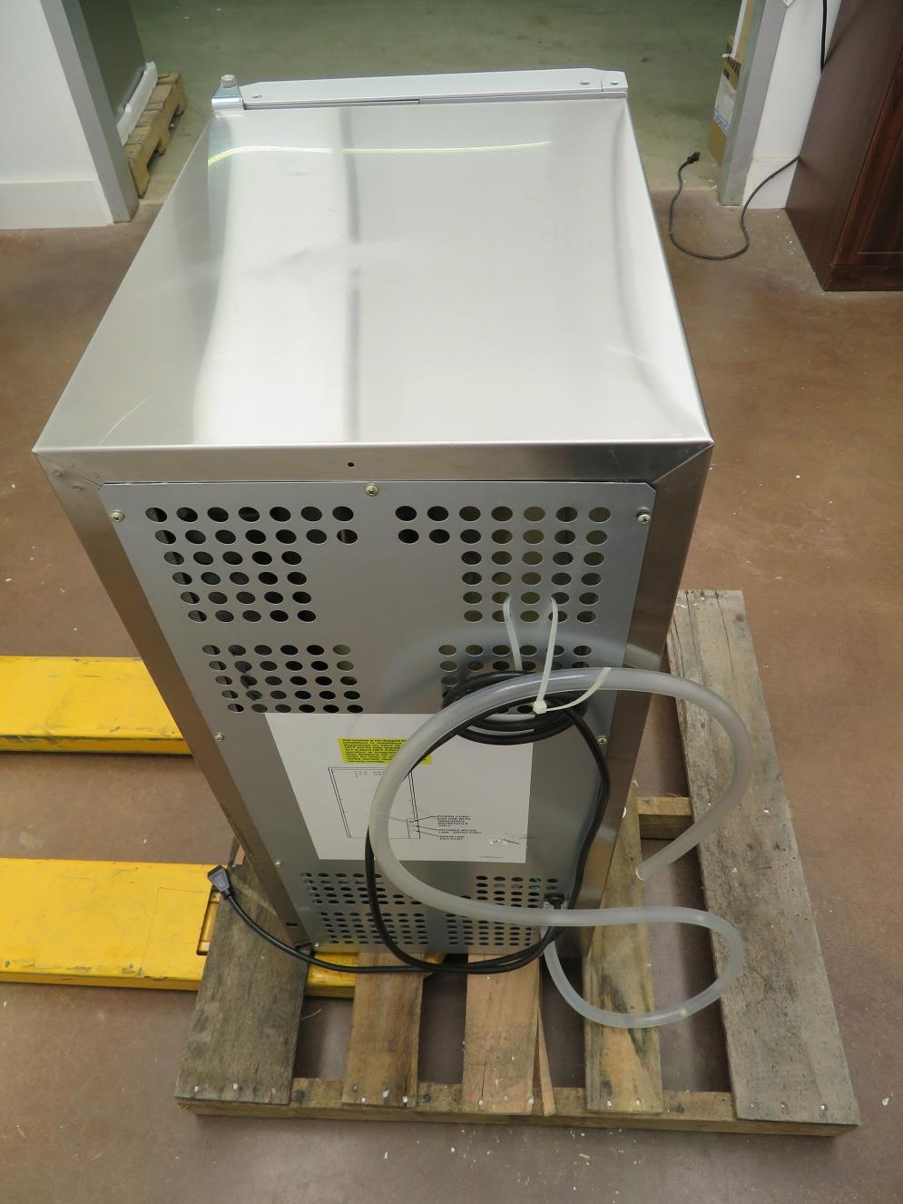 Scotsman 15" 26 lbs Gourmet Ice Under Counter Ice Maker DCE33PA1SSD