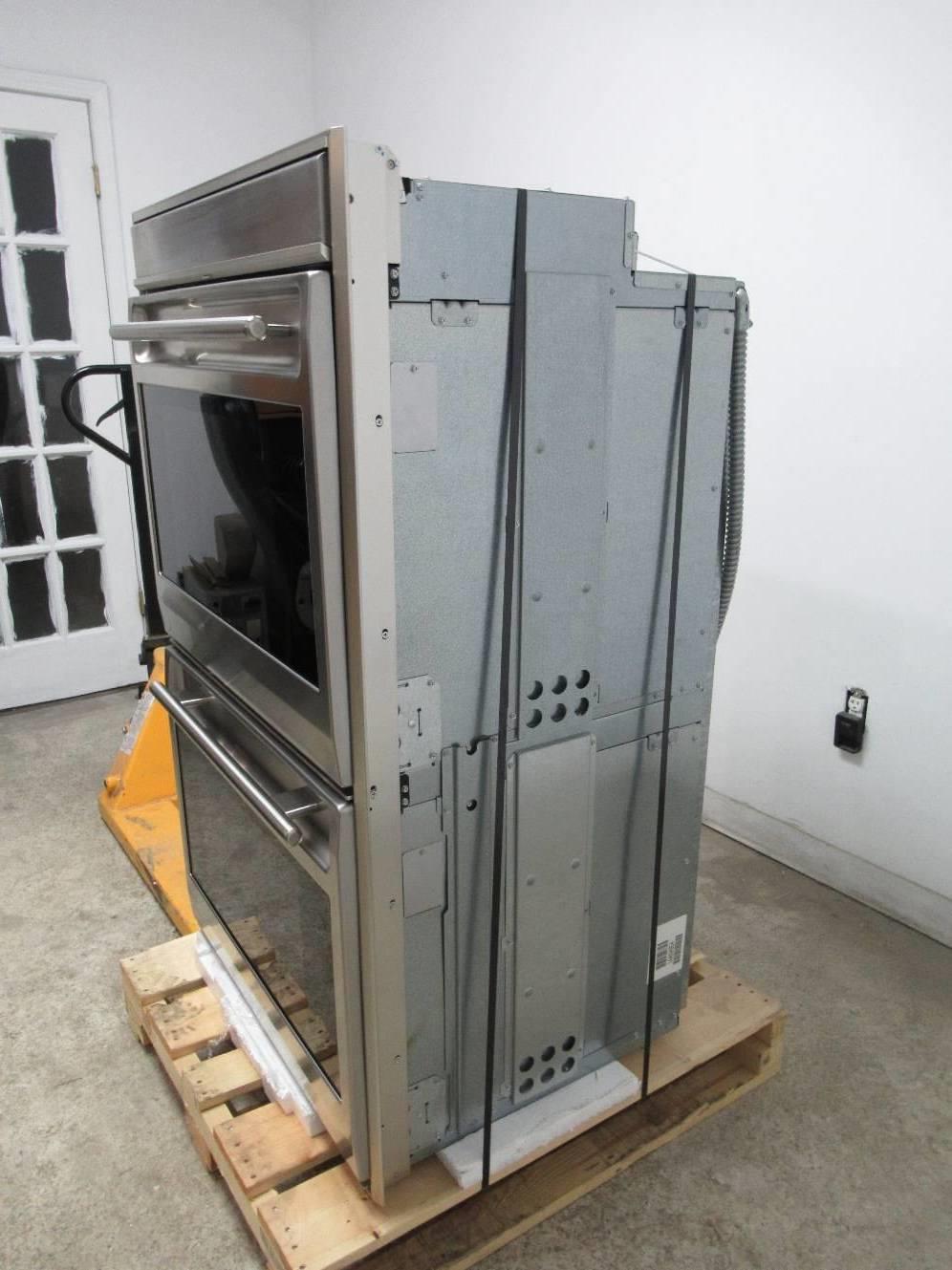 Wolf L Series 30" SS 4.5 Dual Convection Ovens Double Electric Wall