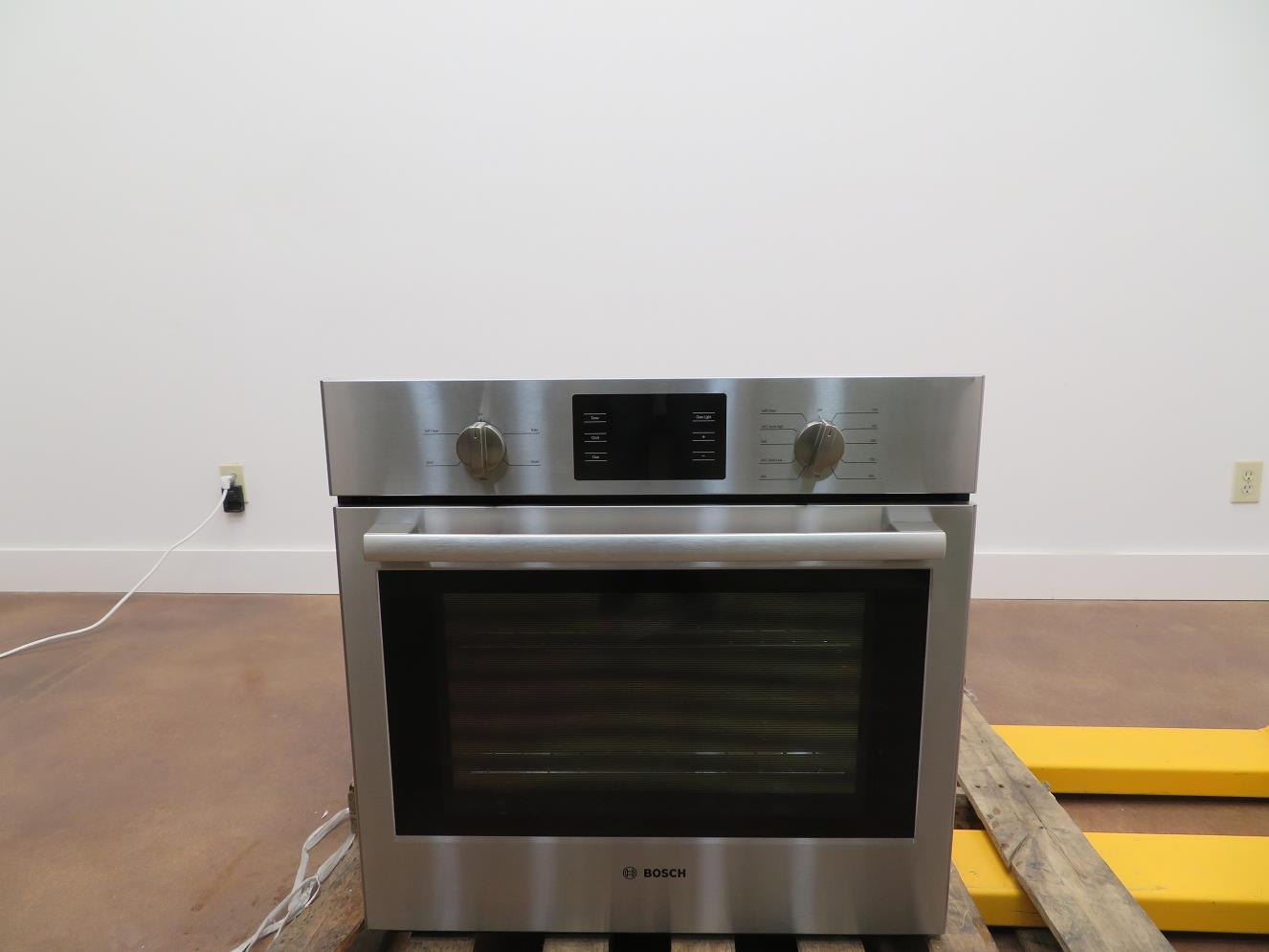 Bosch 800 Series Set Of 27" Wall Oven & Gas Cooktop NGM8656UC