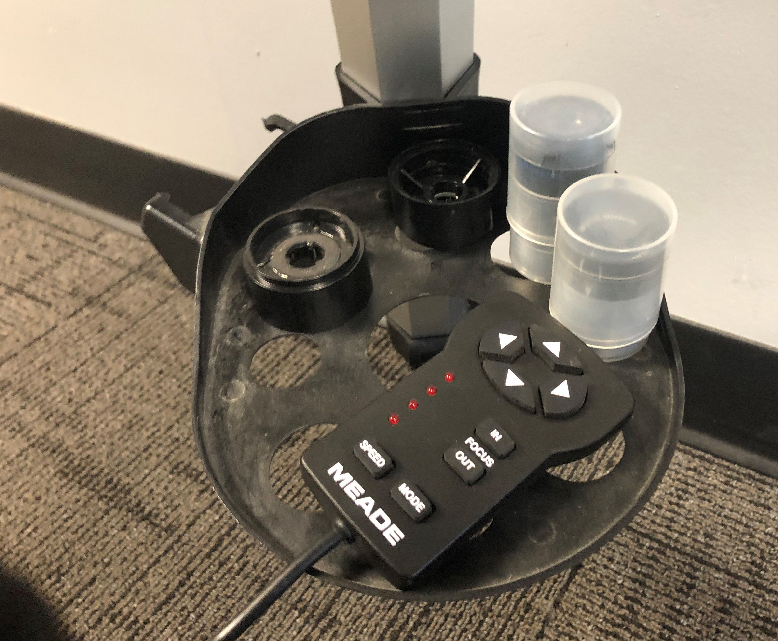 MEADE DS70 MultiCoated Telescope Electronic Digital Wired Remote