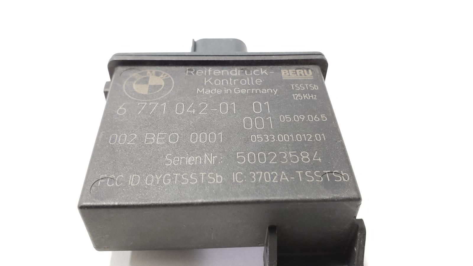 OEM 02-08 BMW Z4 TIRE PRESSURE TRIGGER RDC SENSOR 6771042