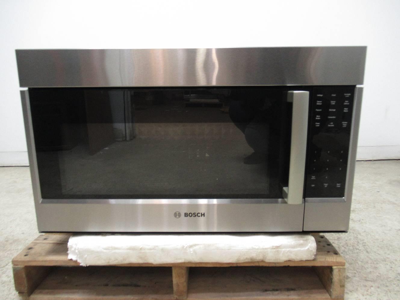 Bosch Benchmark 30" 385 CFM Convection OvertheRange Microwave