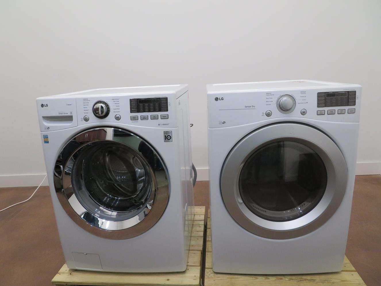 LG 27" 4.5 cu.ft. Washer WM3670HWA & 7.4 cu.ft Dry Gas Dryer DLG3171W