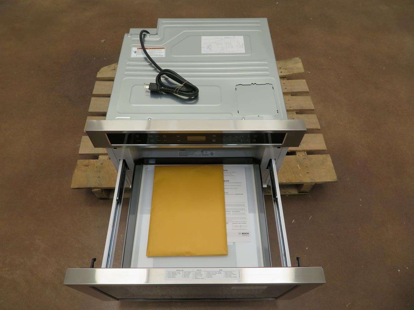 Bosch 800 Serie 24" Builtin Microwave Drawer HMD8451UC Glass Touch