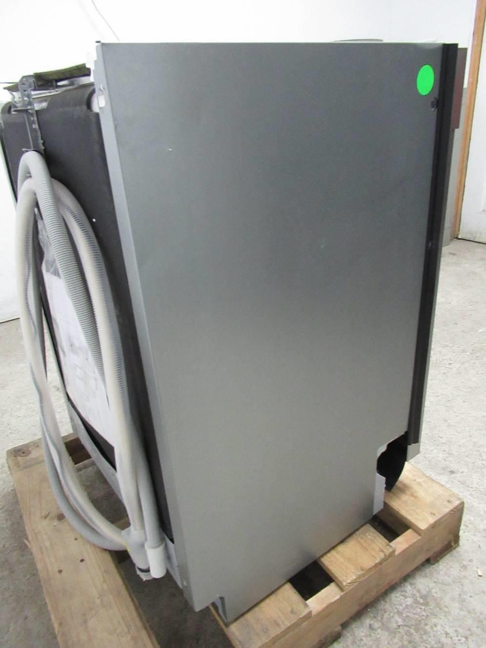 Bosch Benchmark 24" 38dBA AquaStop Semi Integrated Dishwasher