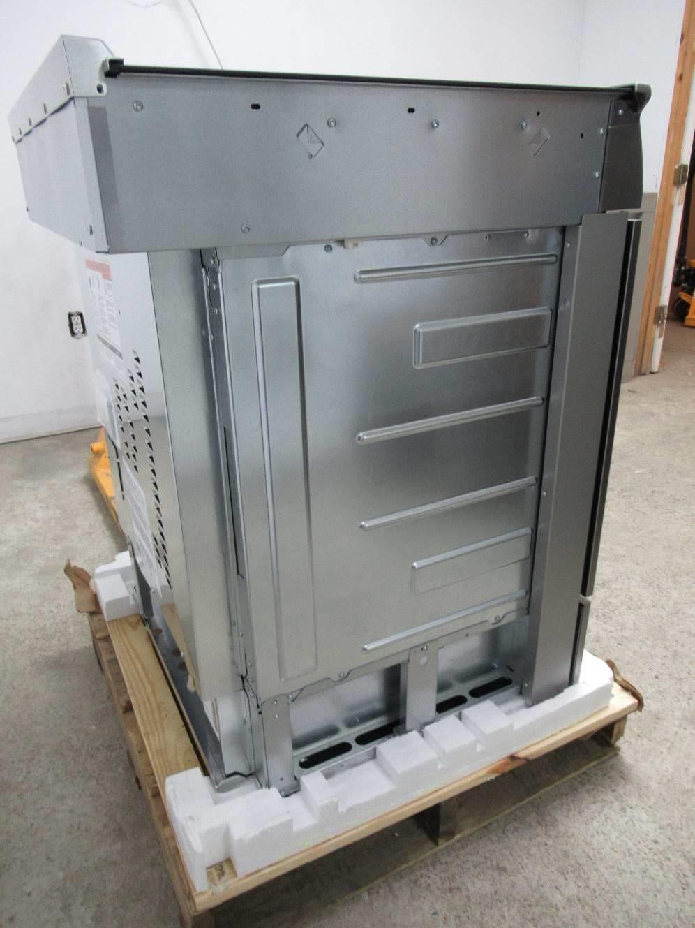 Bosch Benchmark Series 30 Inch SlideIn Induction Range Stainless