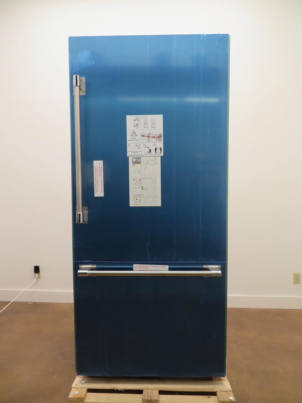 Thermador Professional 36" LED Lighting BuiltIn Refrigerator