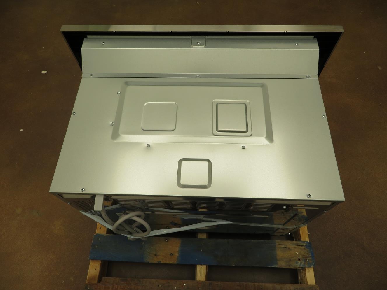 Bosch 500 Series 30 in 1.6 cu ft Capacity BuiltIn Microwave Oven