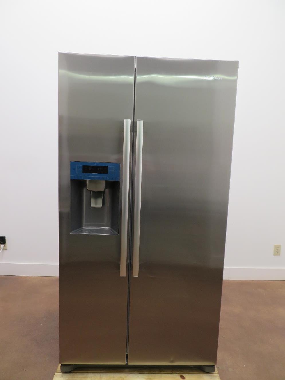 Bosch 300 Series 36" Side by Side Ice Water Dispenser Refrigerator