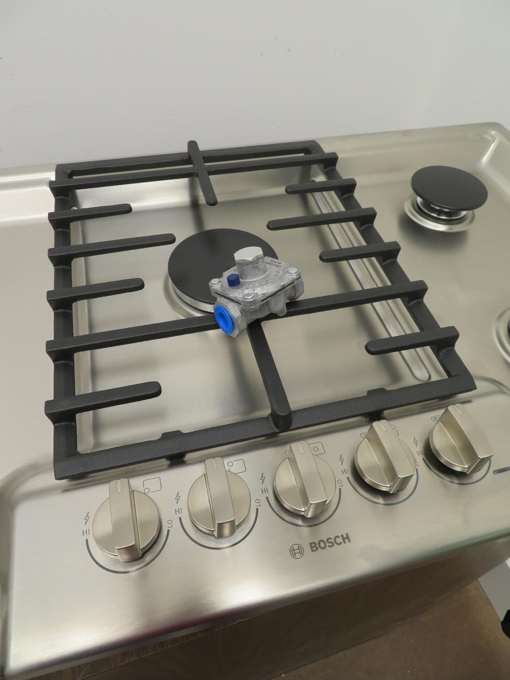 Bosch 800 Series 36'' Gas Cooktop 5 Sealed Burners CastIron Grates