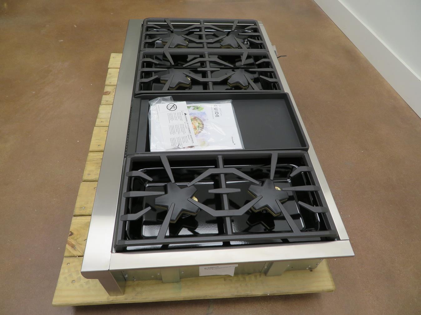 Thermador Professional Series 48" 6 Star BurnerProfessional Rangetop