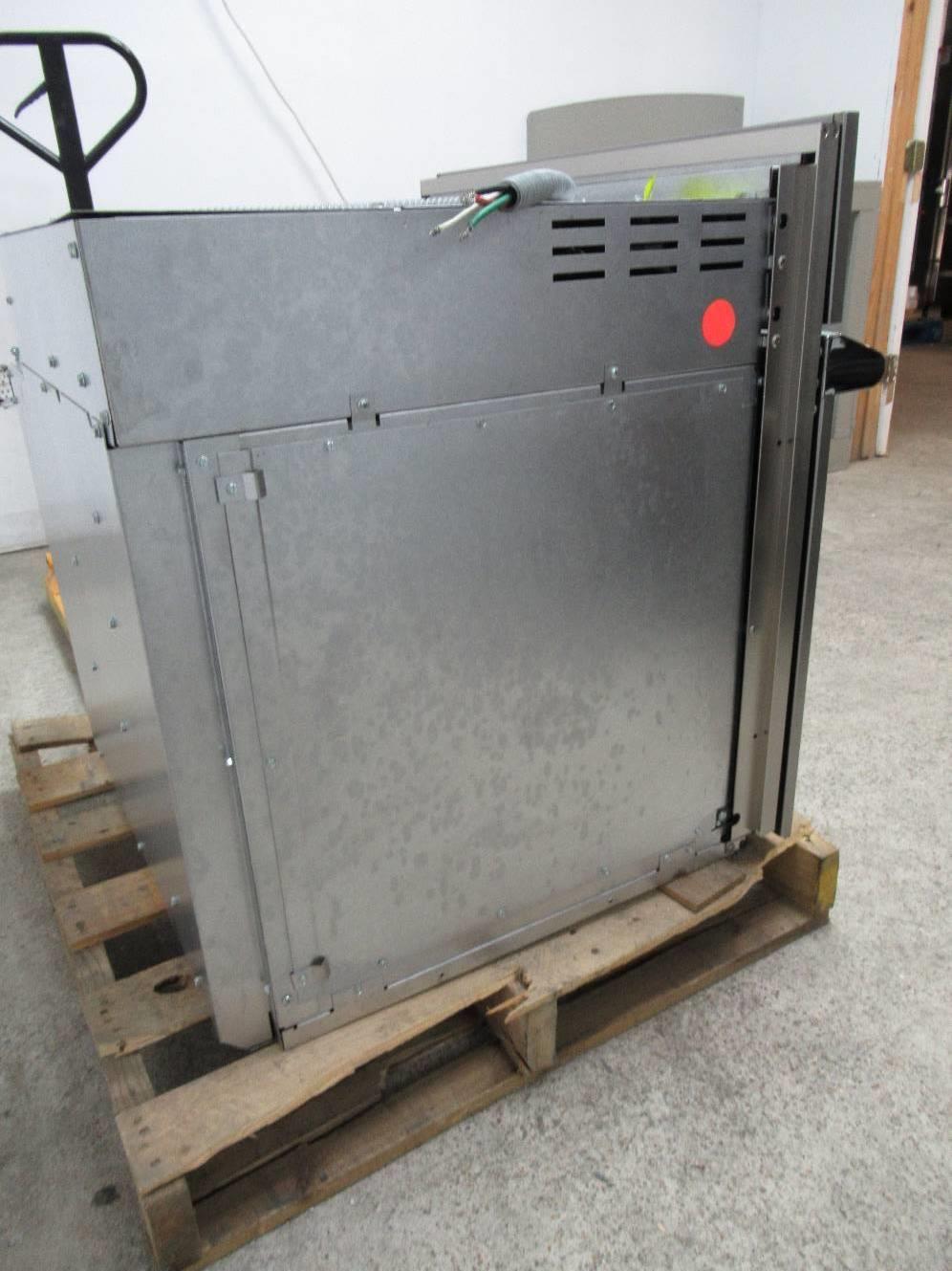 Viking Professional Premiere 30" Self-Clean Single Electric Wall Oven