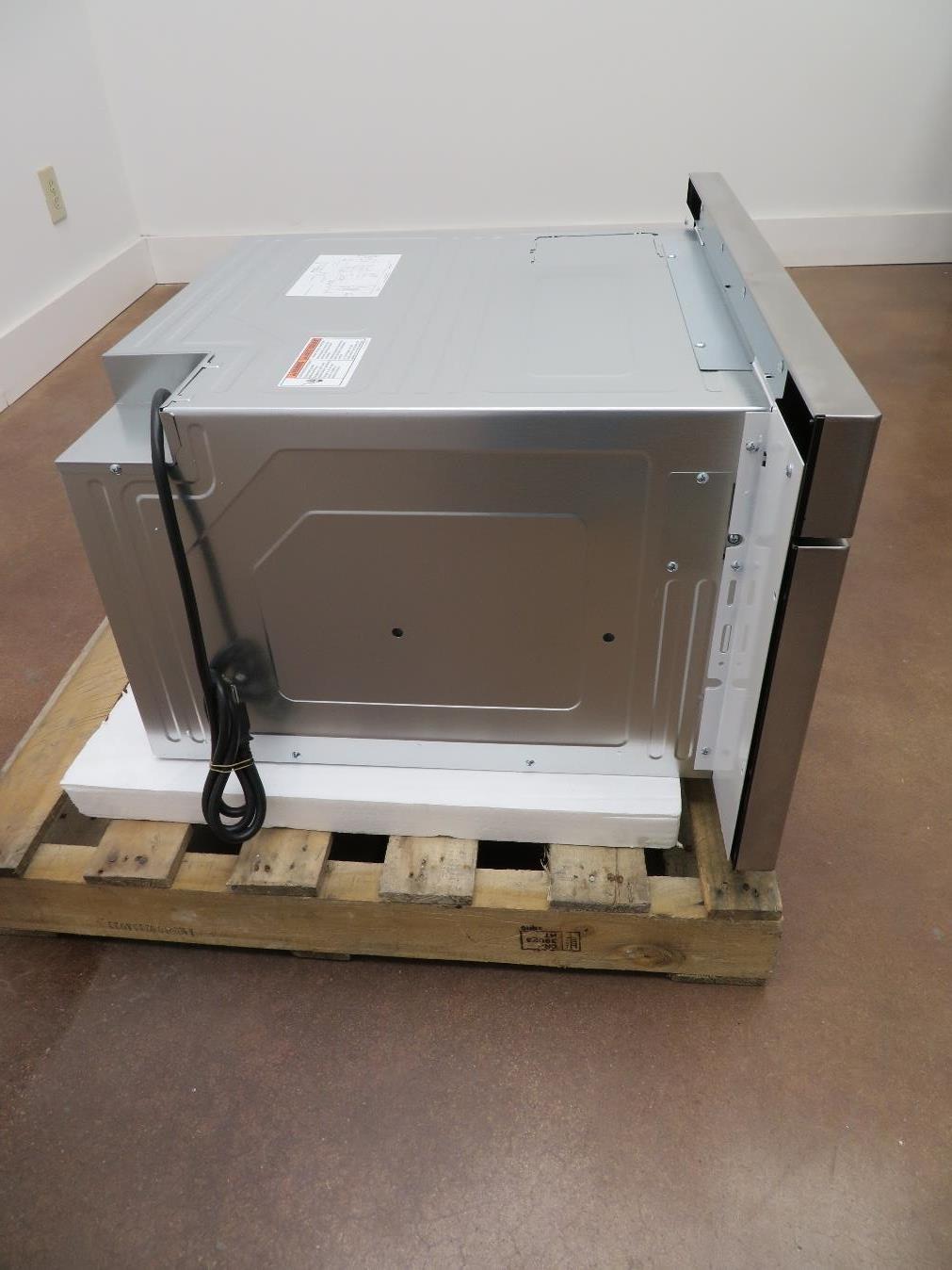 Bosch 800 Series 30" 950 Watt Touch Control Microwave Drawer HMD8053UC