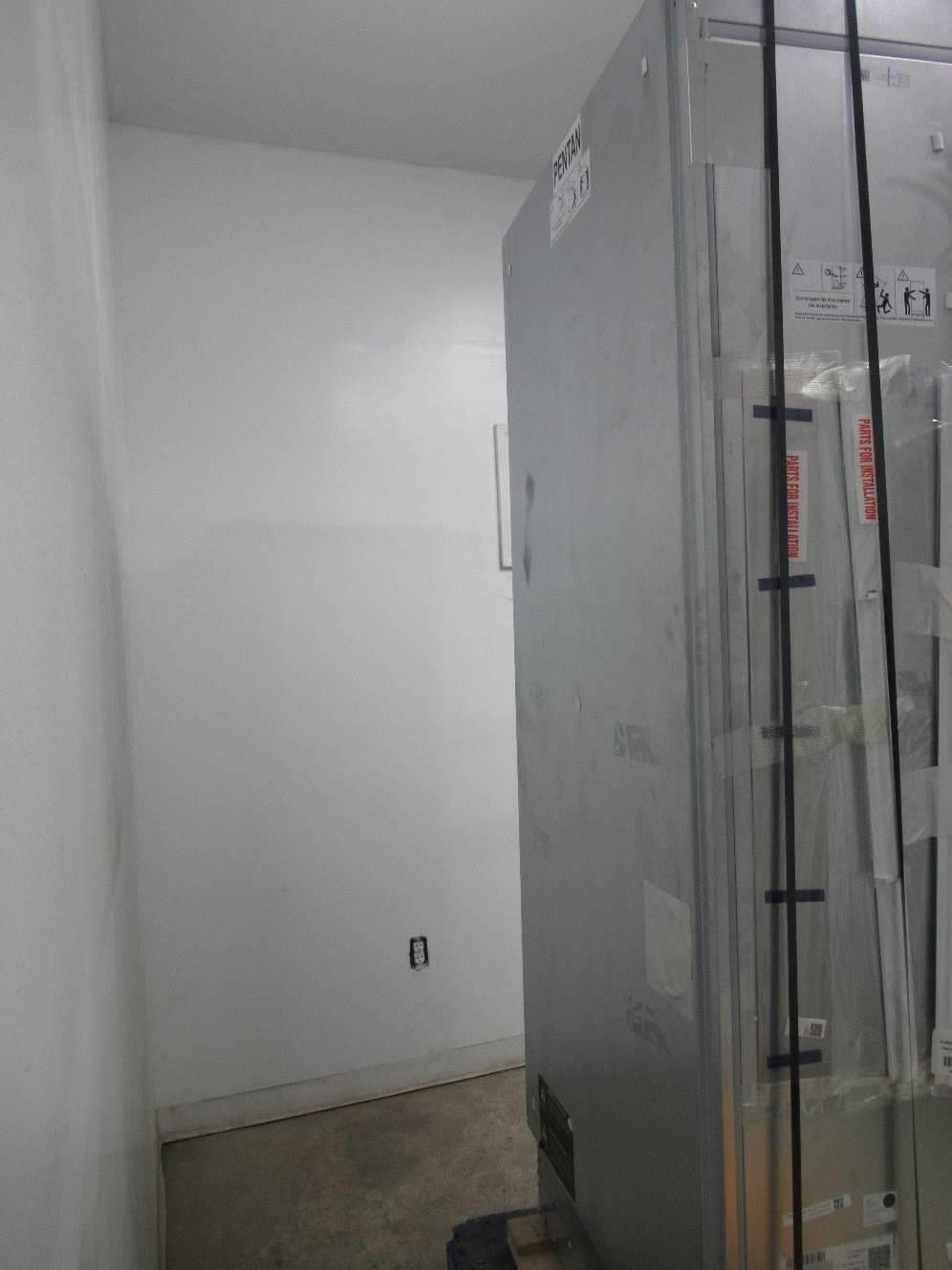 Thermador Professional 36" Diamond Ice Maker BuiltIn Refrigerator