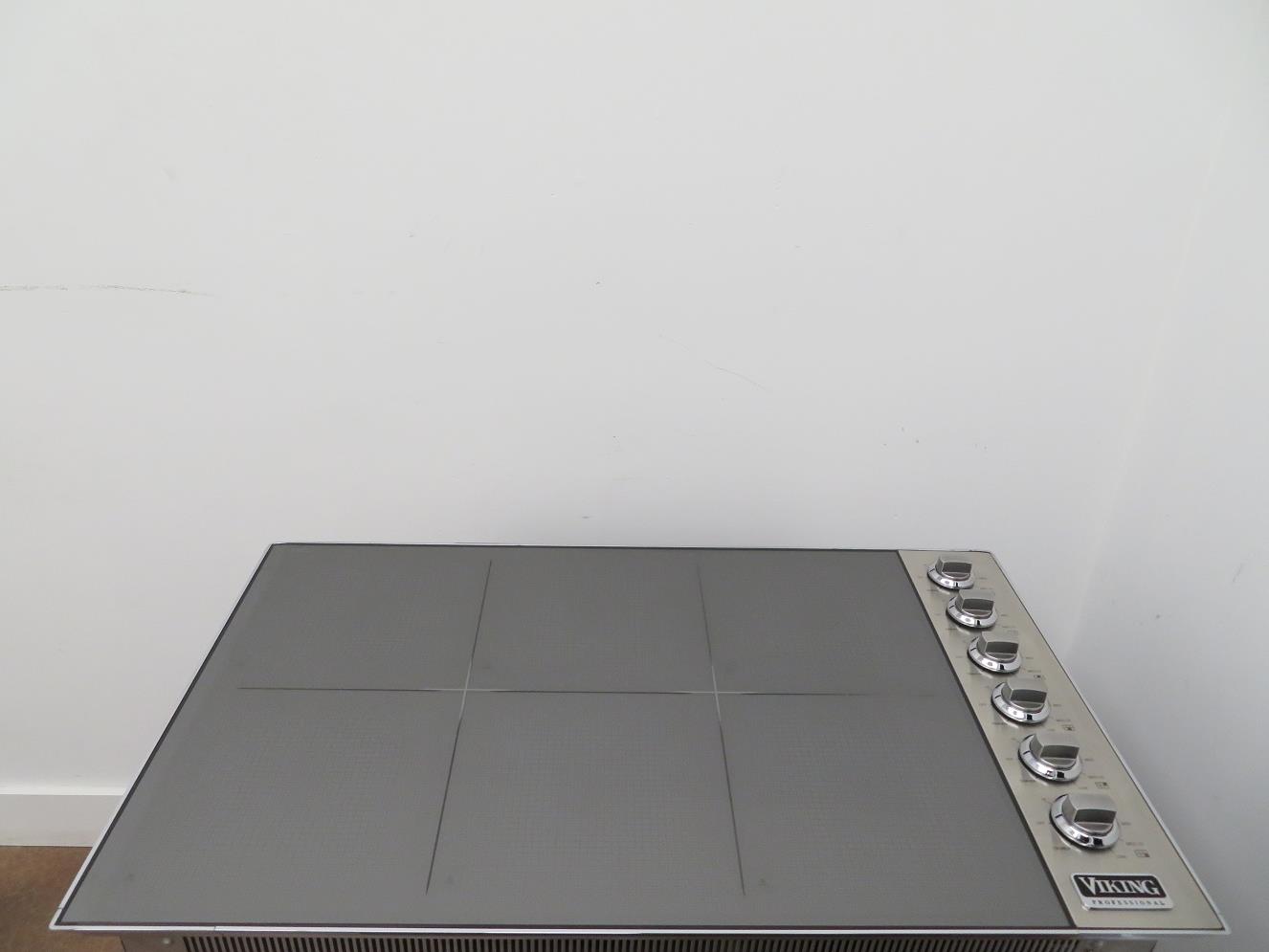 Viking Professional 5 Series 36" 6 Zones Induction Cooktop VIC5366BST