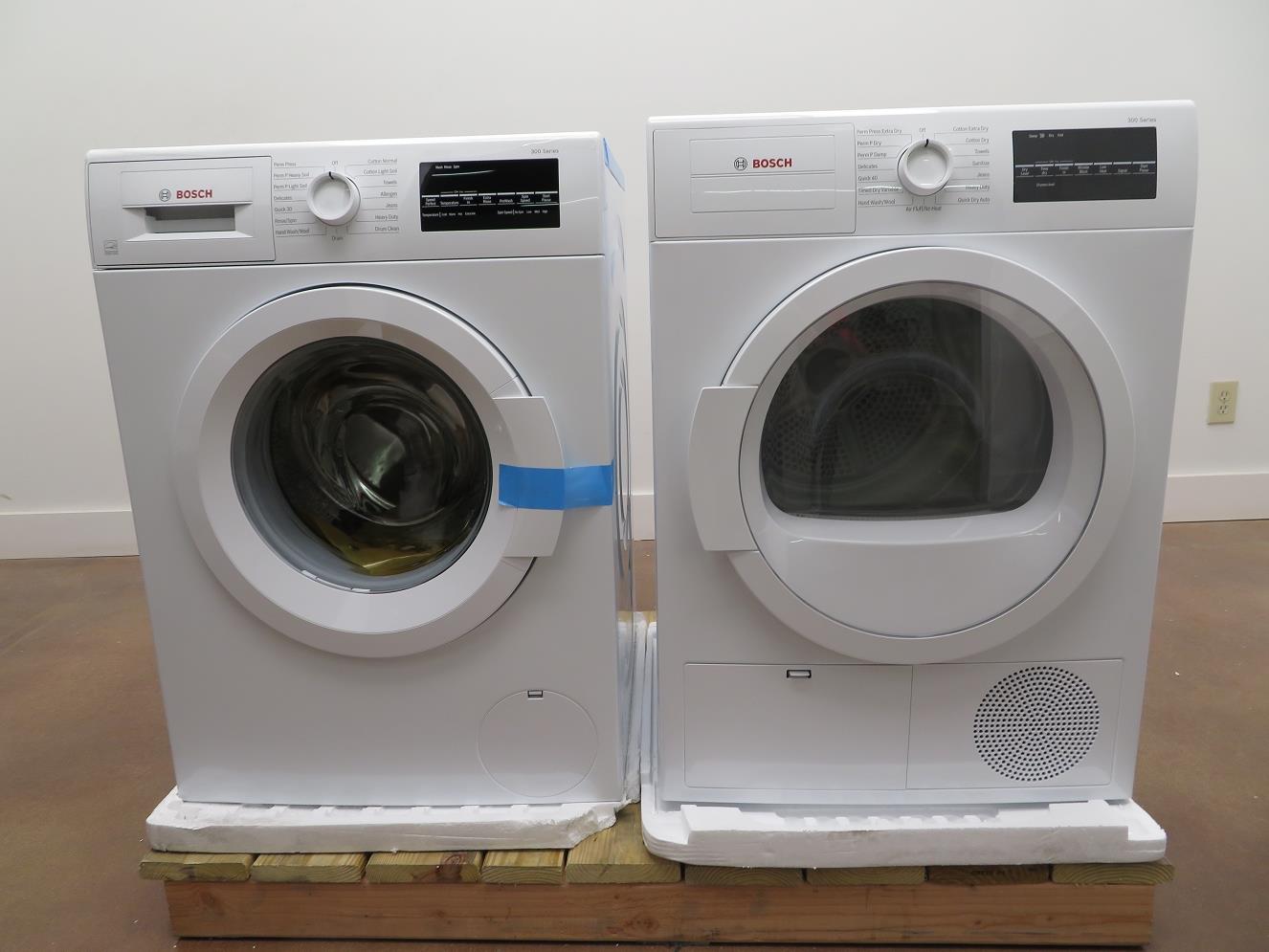 Bosch 300 Front Load 24 in Washer And Dryer White WAT28400UC ...