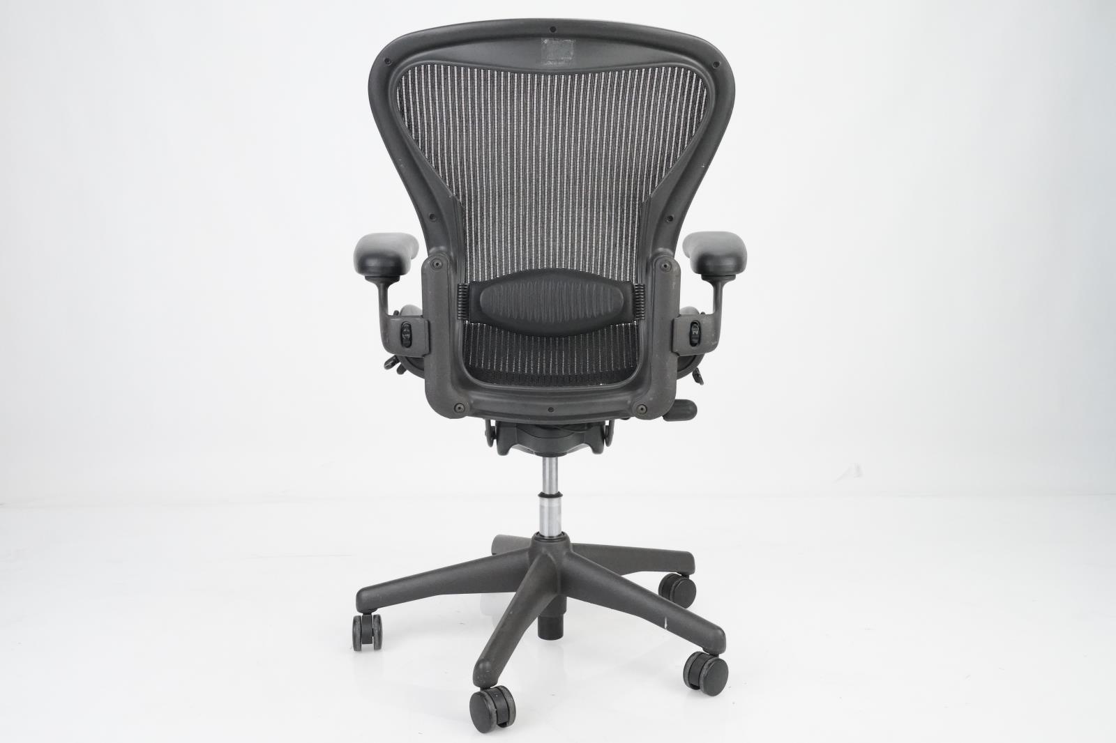 Herman Miller Aeron Recording Studio Chair Furniture Size ...