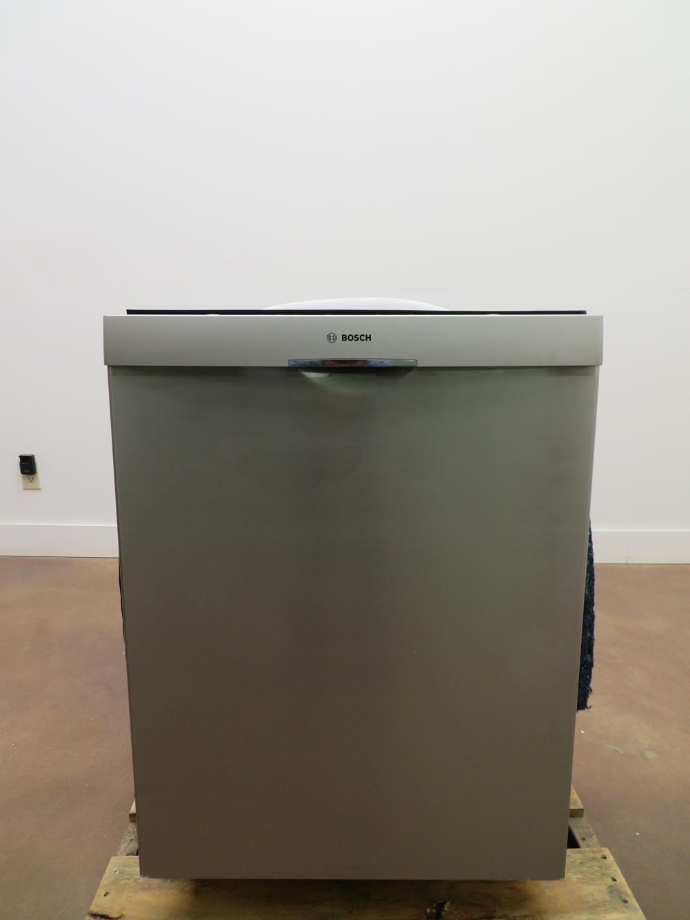 Bosch 300 Series 24" 3rd Rack 44 dBA Fully Integrated Dishwasher