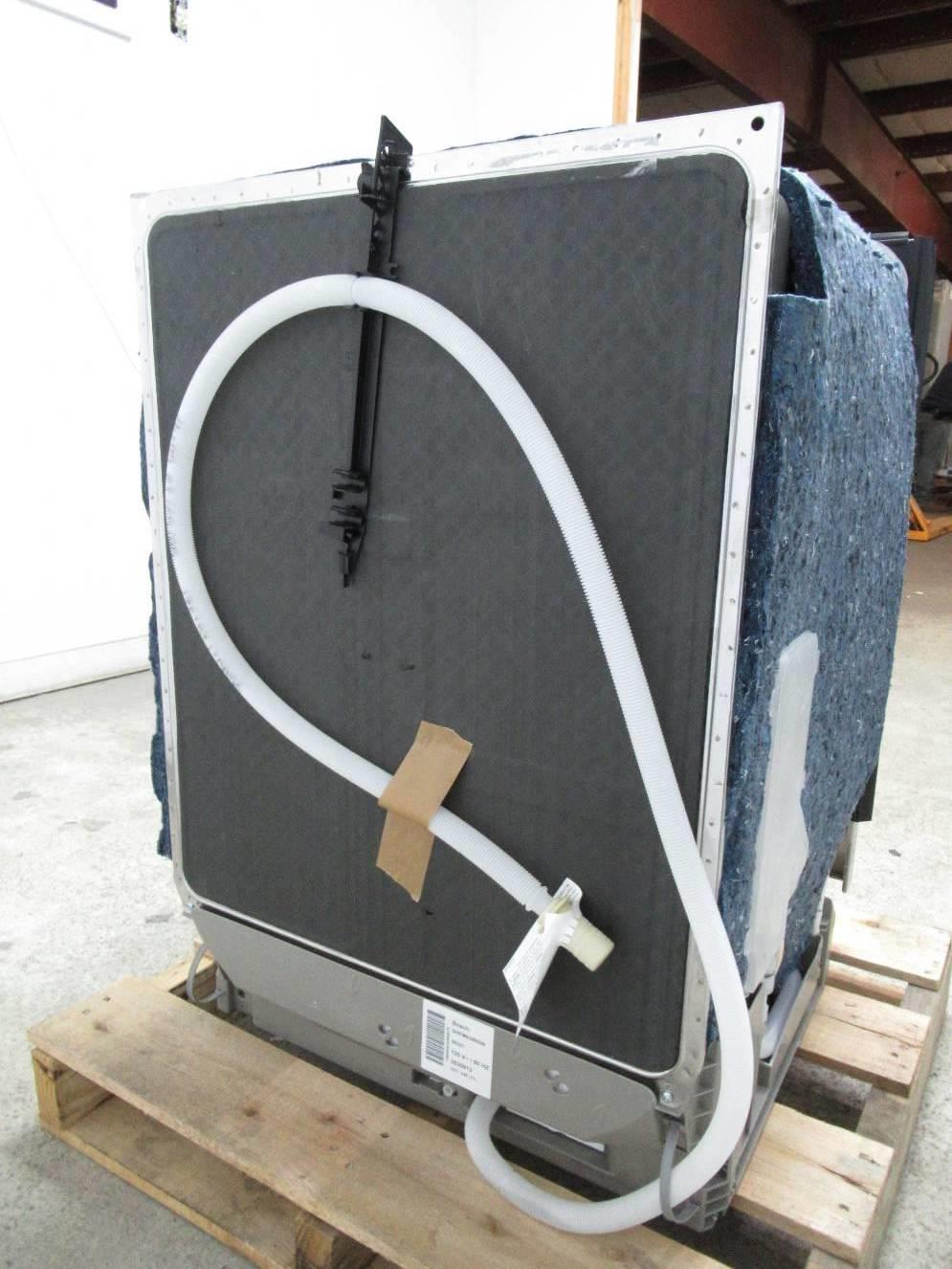 Bosch 300 Series 24" 44 dbA SS Delay Start Full Console Dishwasher