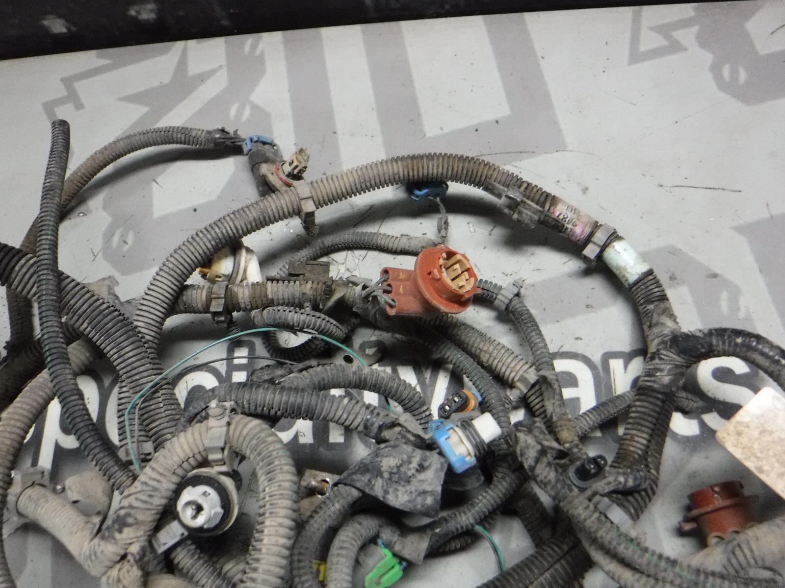 2004 - 2005 GMC 2500 3500 HEAD LIGHT WIRING HARNESS 6.6 LLY DURAMAX