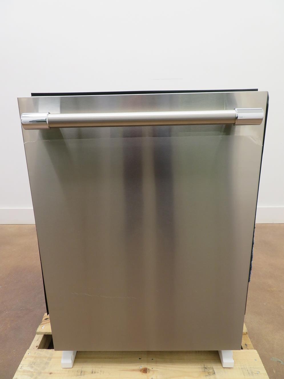 Thermador Masterpiece Emerald Series DWHD650WFP 24" Stainless
