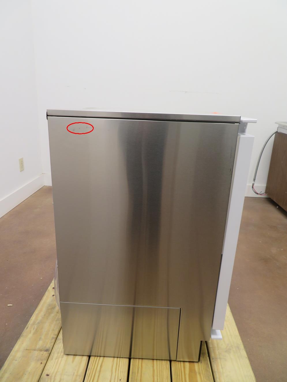 Scotsman 15" 26 lbs Clear Cube Ice Storage Under Counter Ice Maker