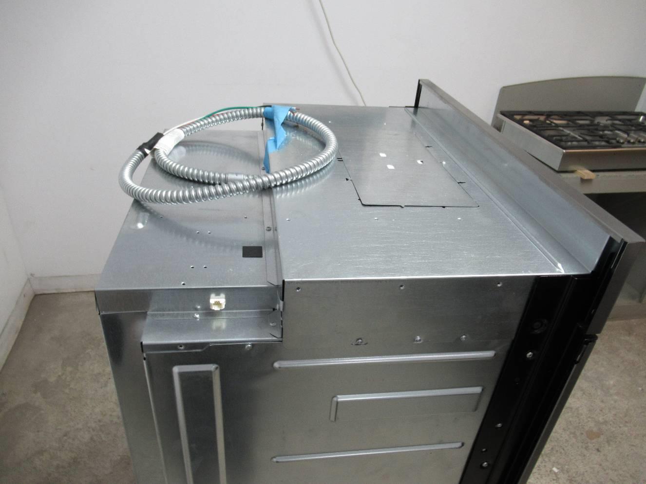 Bosch Benchmark Series 30" SS SelfClean Double Electric Wall Oven