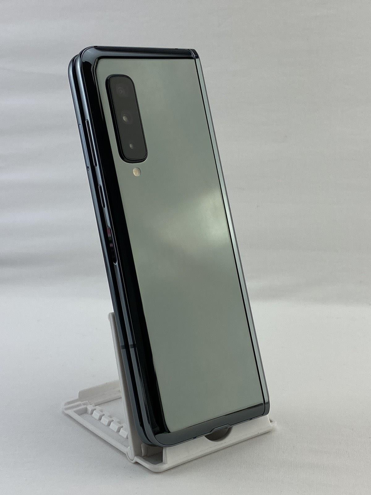 galaxy fold cosmos black