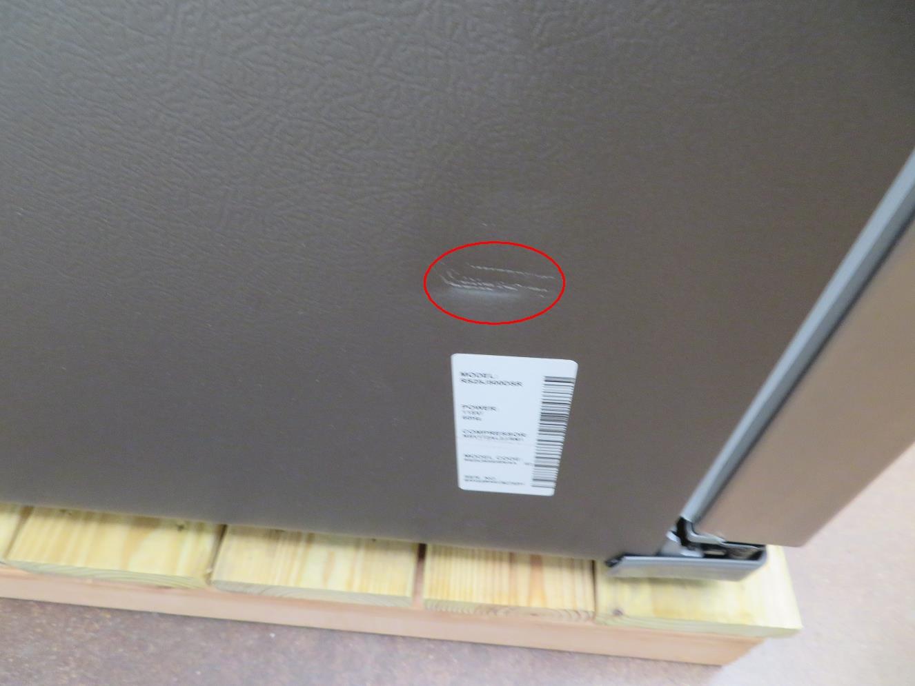 Samsung RS25J500DSR 36" Side-by-Side Refrigerator Filtered Ice & Water