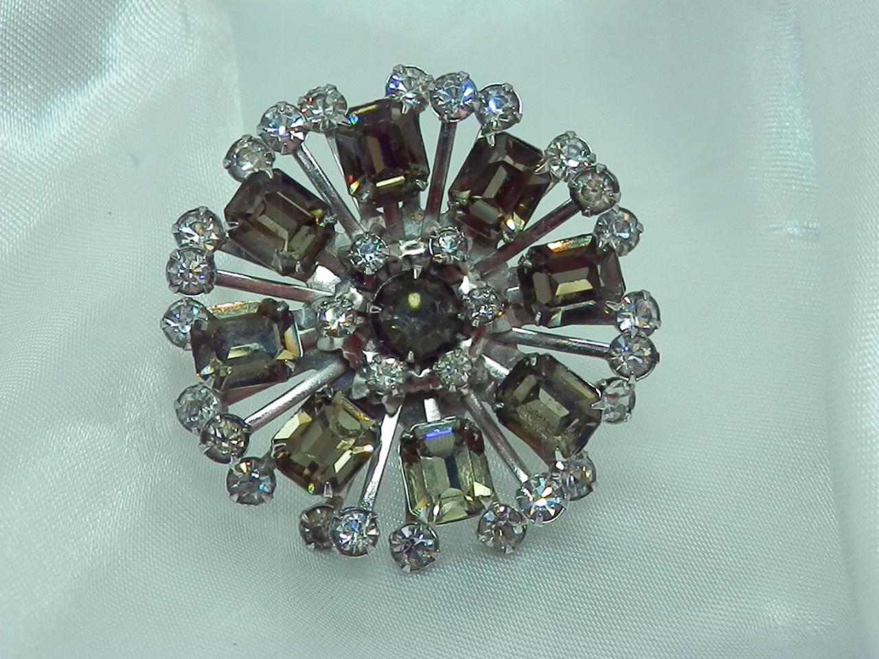 Stunning Vintage 50s Deco Baguette Rhinestone  Brooch 5JN0