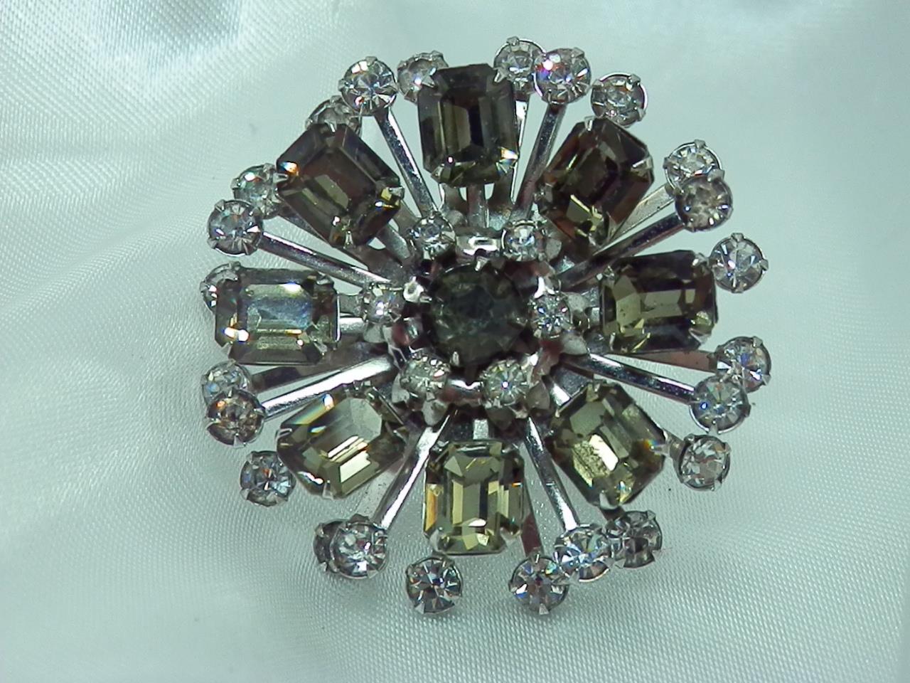 Stunning Vintage 50s Deco Baguette Rhinestone  Brooch 5JN0