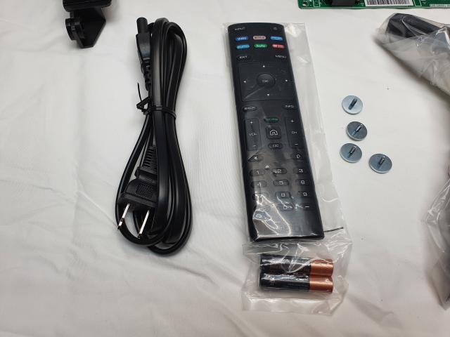 VIZIO V505-G9 TV PARTS FEET REMOTE SPEAKERS POWER CORD & INTERNAL BOARD