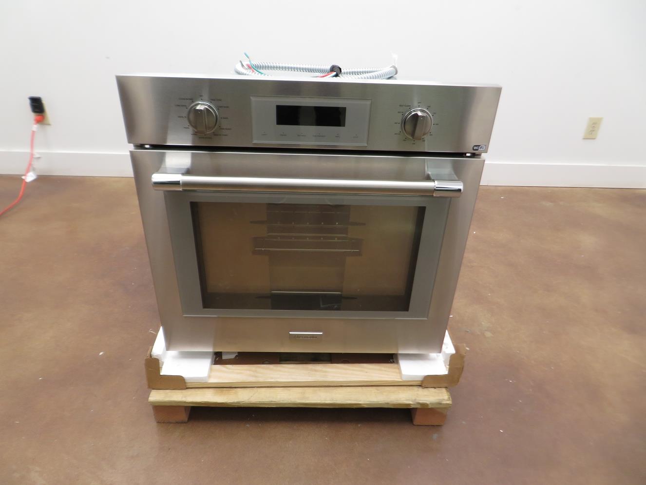 Thermador Professional Series PO301W 30 Inch 4.5 cu.ft Electric Single