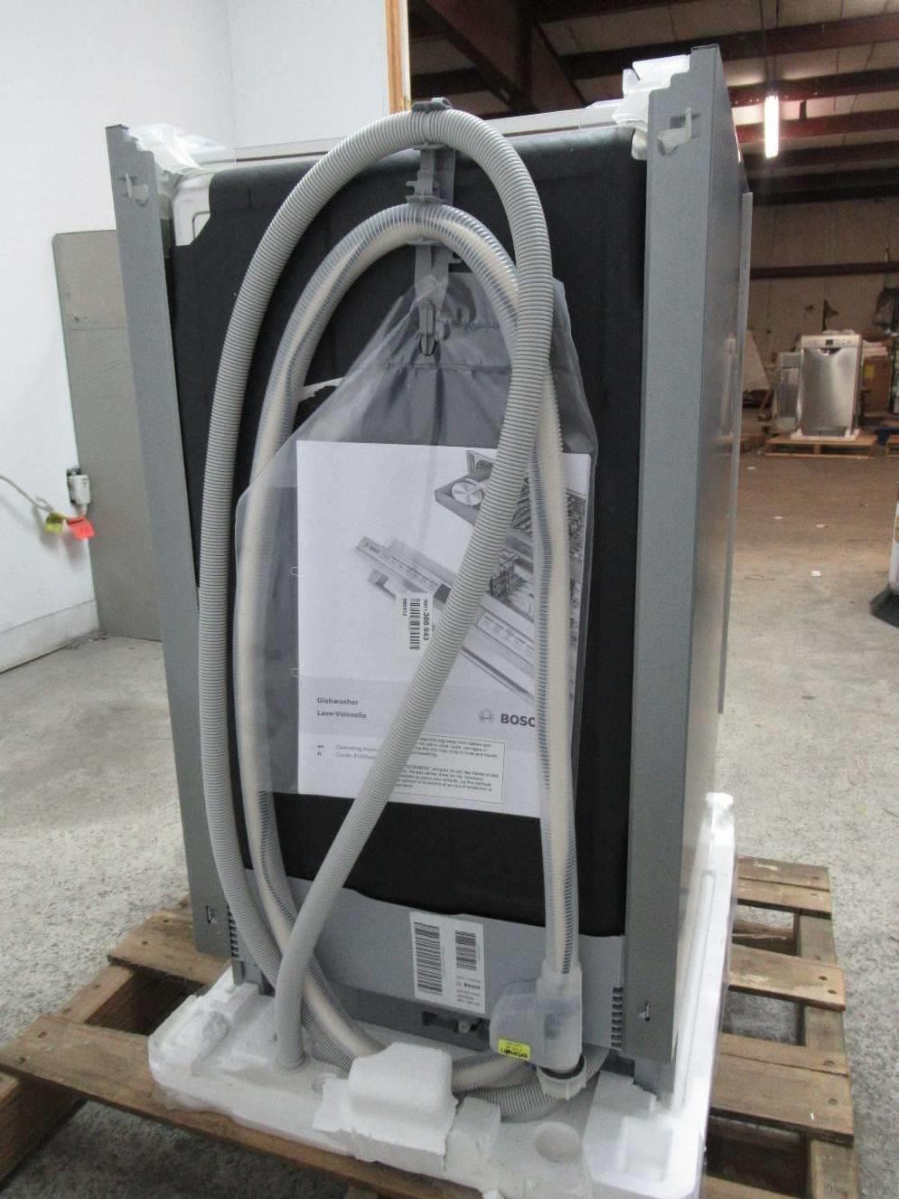 Bosch 300 Series 18" SS 46 dBA AquaStop Plus BuiltInDishwasher