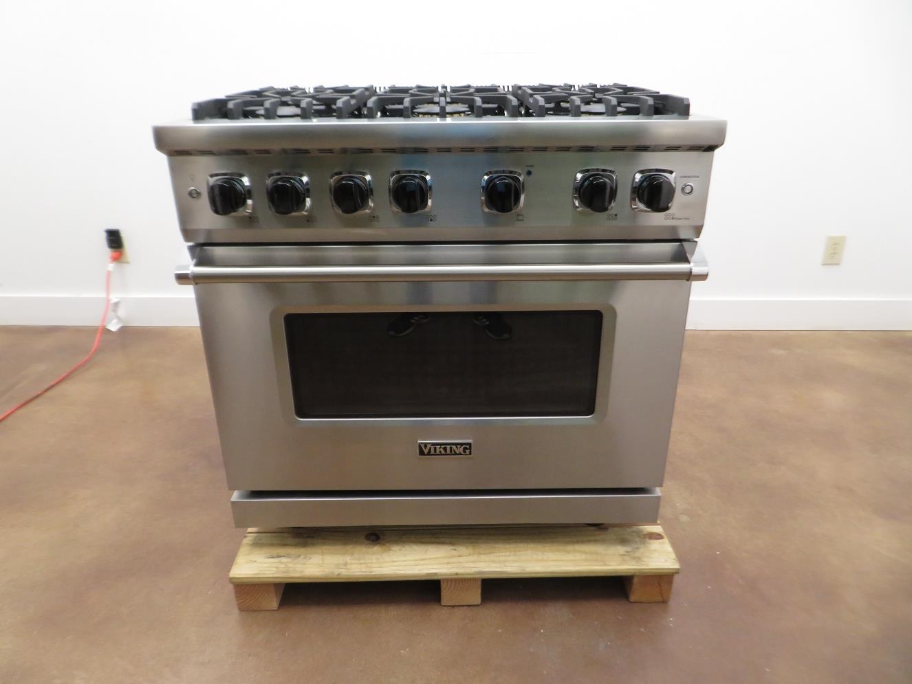 Viking 36" Professional 5 Series VGR5366BSS Gas Sealed Burner Range
