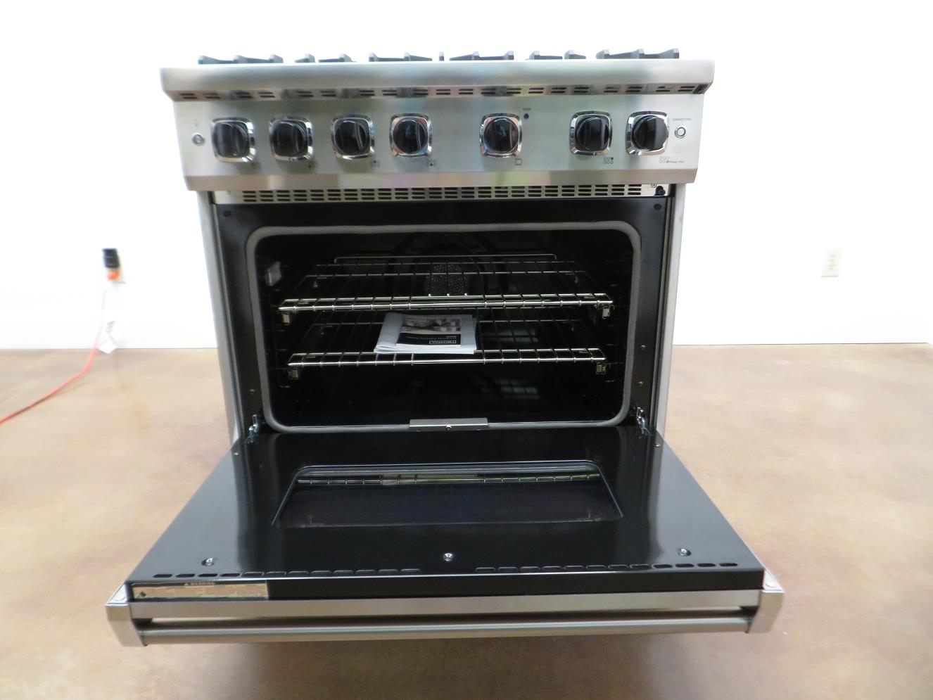 Viking 36" Professional 5 Series VGR5366BSS Gas Sealed Burner Range