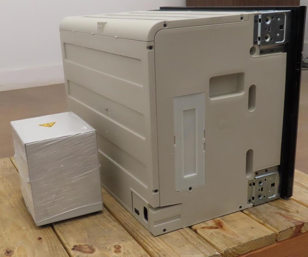  Bosch BCM8450UC - Cafetera automática integrada de 24 pulgadas  de ancho con conexión a casa, acero inoxidable : Hogar y Cocina