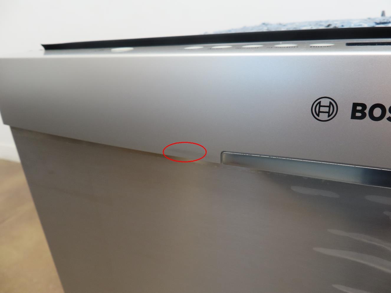 Bosch 300 Series SHSM63W55N 24" 3rd Rack 44 dBA Fully Integrated