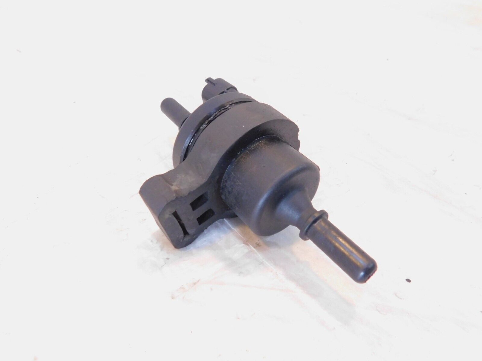 15-22 Indian Scout Sixty 1200 Bobber Canister Fuel Gas Tank