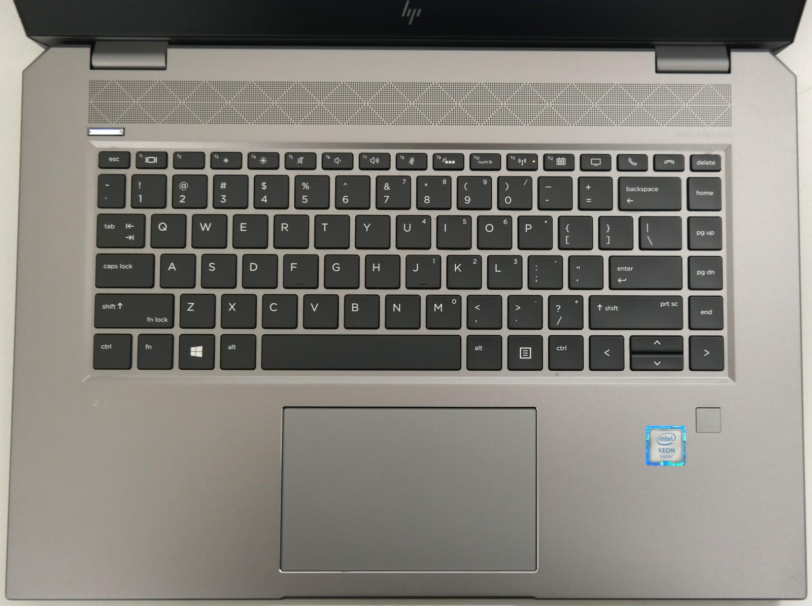 HP ZBook Studio G5 Xeon E-2176M 2.70GHz 32GB RAM 1TB SSD