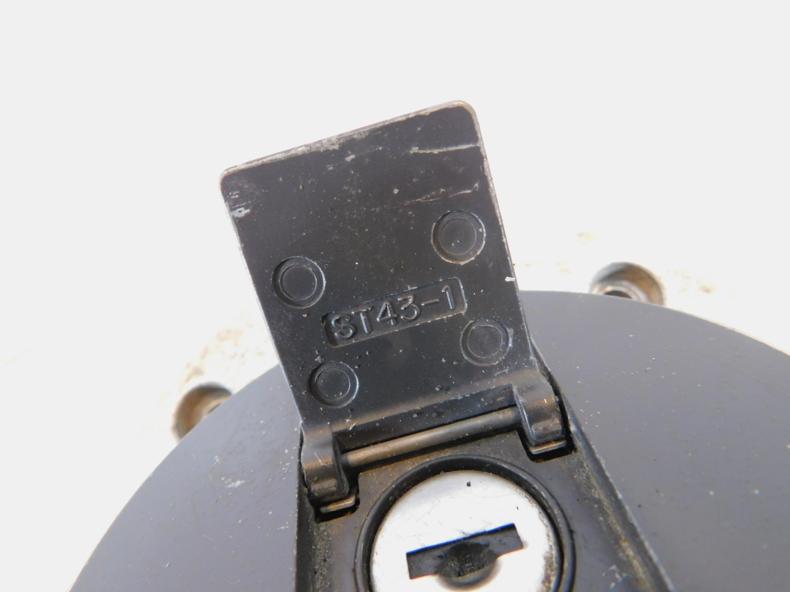 R cok-579788_tn_xl.jpg